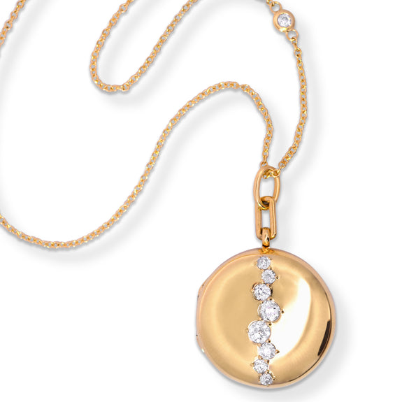 
  
    Special Edition Round Locket with Scattered Vintage Diamonds
  
