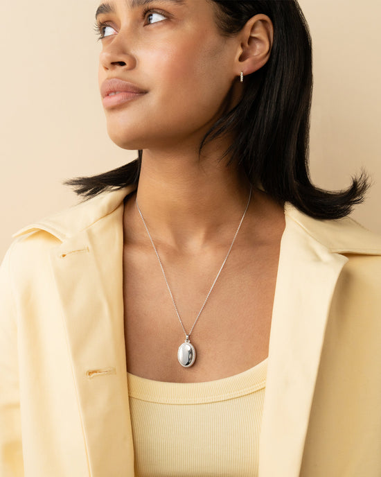 The Four Image Midi Sapphire Locket