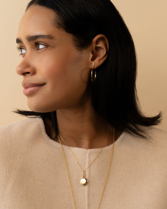 18K Yellow Gold Slim Round Nan Locket