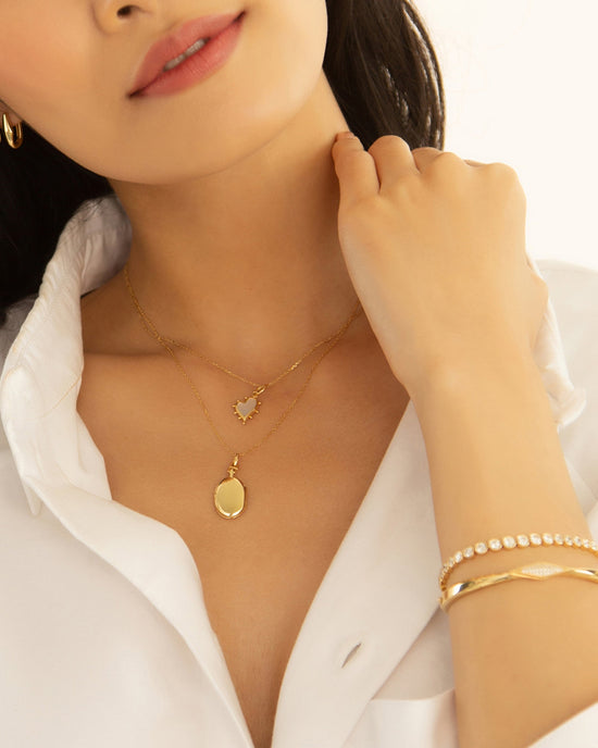 18K Yellow Gold Slim Oval Eve Locket with Adjustable Chain