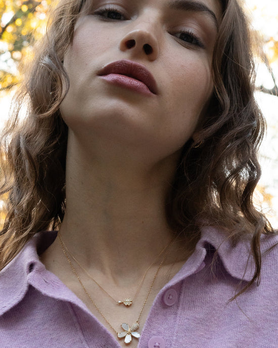 Mother of Pearl Flower Necklace with Pavé White Diamonds
