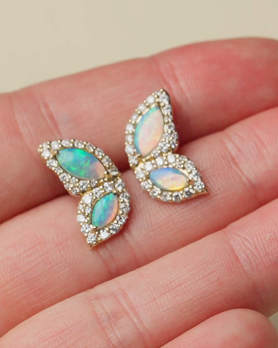 {* https://cdn.shopify.com/videos/c/o/v/6b279c331ee34fe5a89dd4afcfc0f8ed.mp4 *}