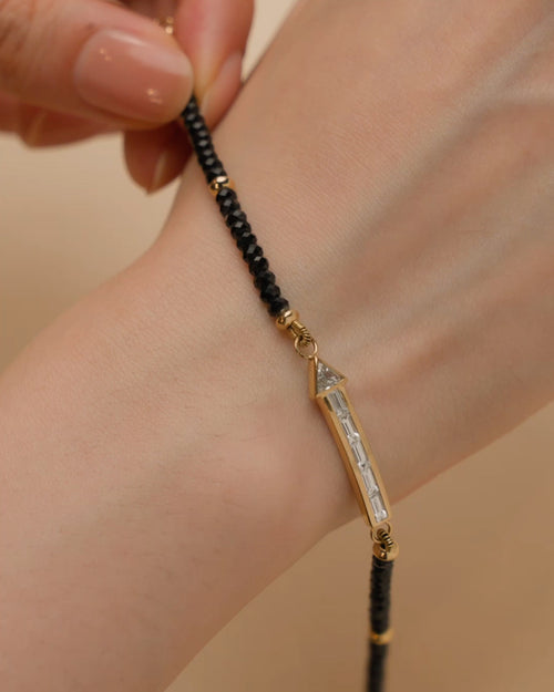 {* https://cdn.shopify.com/videos/c/o/v/1cf6a134fb064c39bfdc0abb3433c54d.mp4 *}