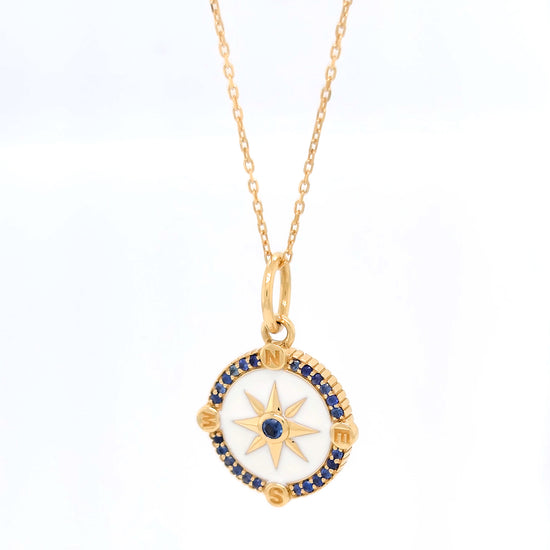 {* https://cdn.shopify.com/s/files/1/2143/1049/files/CH-CompassWhite-YG.mp4?v=1612294824 *}